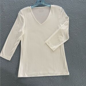 Chico‘s white V-neck long sleeve top size 0.
